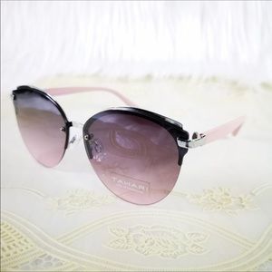Tahari Sunglasses pink